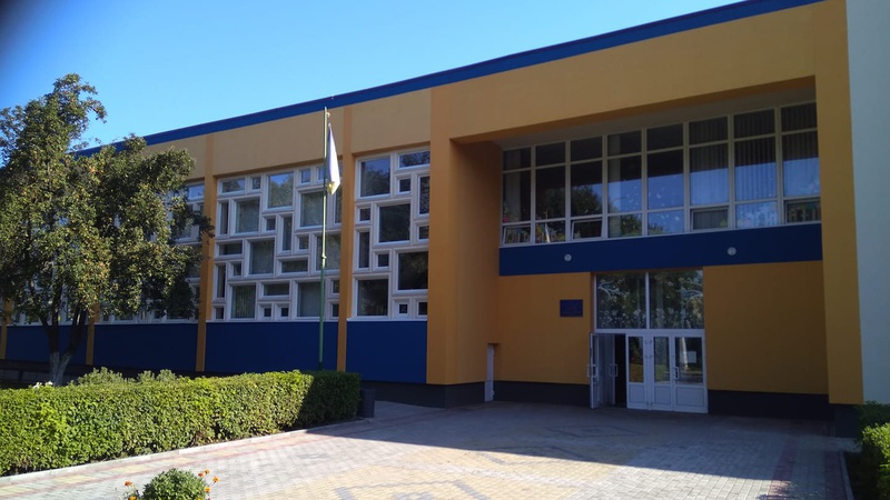 Які луцькі школи відновили навчання у звичному форматі