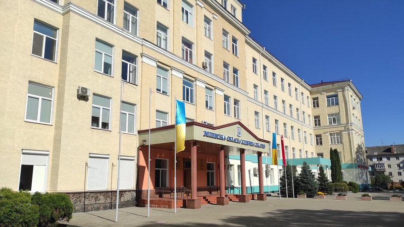 У Волинській обласній лікарні заборонили провідувати хворих