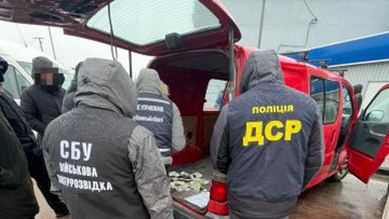 На Волині викрили злочинну схему ввезення авто під виглядом гуманітарної допомоги для ЗСУ