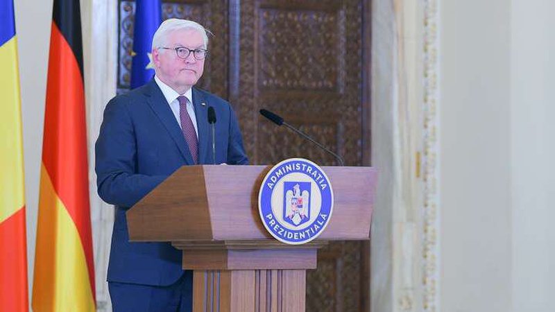 Штайнмаєр проситься на розмову із Зеленським