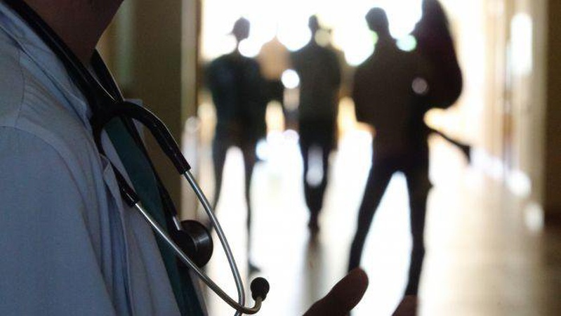 Як переселенцям отримати безоплатне лікування та медичні препарати: інструкція