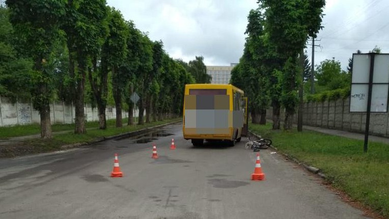 У Луцьку водій маршрутки на смерть переїхав велосипедиста