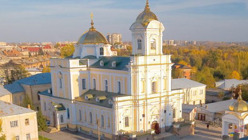 У Свято-Троїцькому соборі Луцька спростували відмову відспівувати воїна