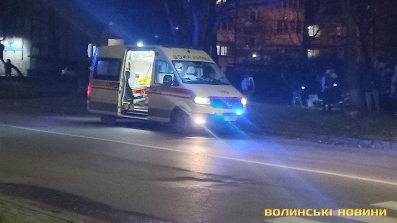 У Луцьку на вулиці помер чоловік