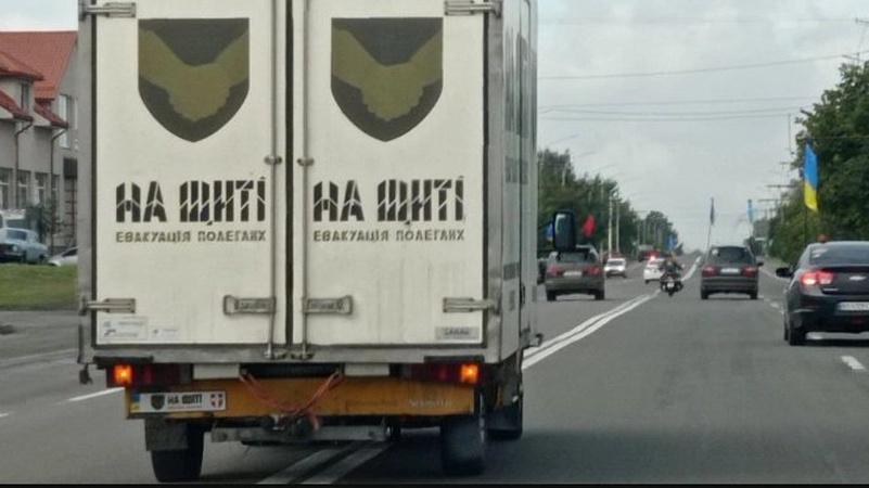 У Луцьк привезли тіла дев’ятьох загиблих Героїв. ВІДЕО