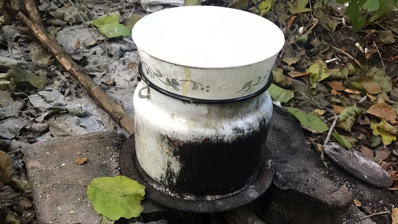 На Волині 46-річний чоловік варив наркотики у себе в дворі