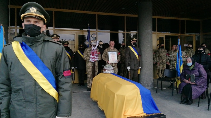 У Луцьку прощаються із загиблим Героєм Сергієм Сулимою. ПРЯМА ТРАНСЛЯЦІЯ