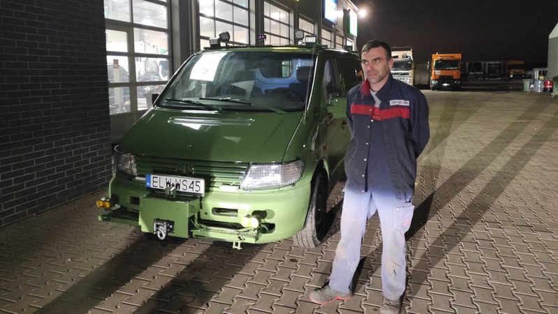 Волинянин у Польщі модернізував авто для бойових медиків 14 бригади