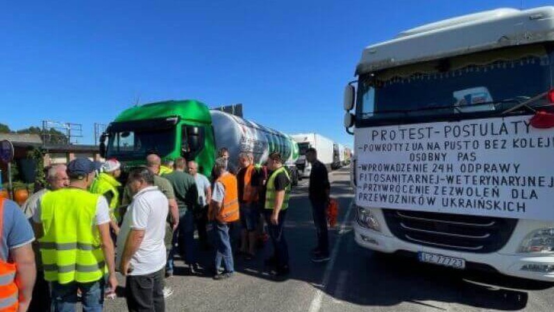 Черги на Волинському кордоні: польські перевізники теж влаштували страйк
