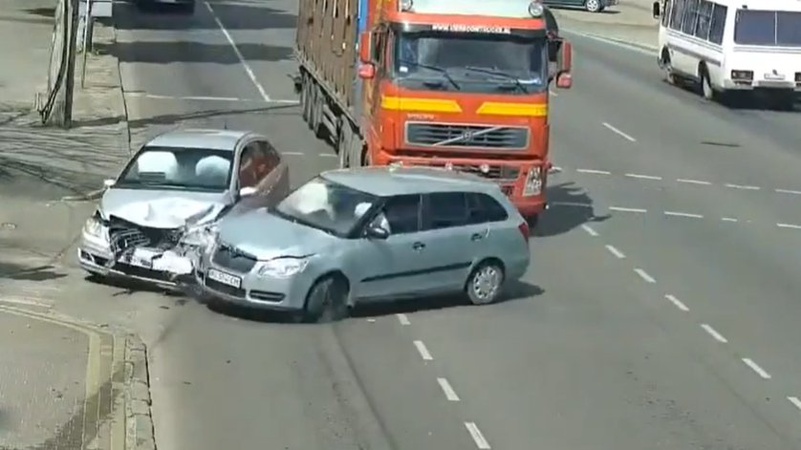 ДТП на Ковельській у Луцьку: з’явилося відео моменту зітнення