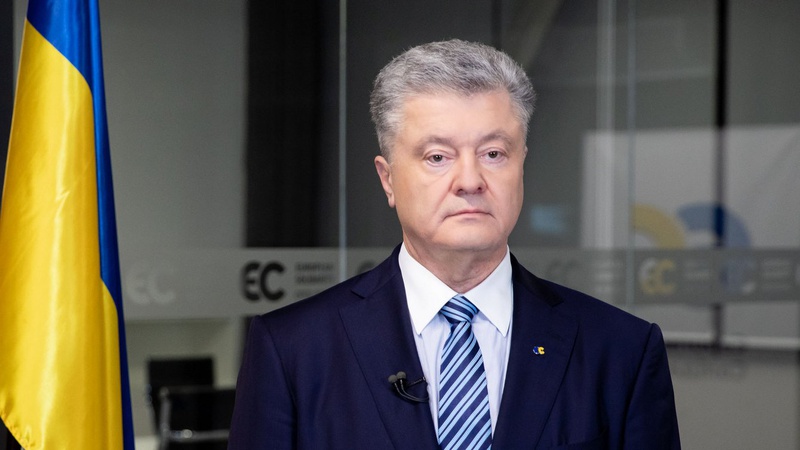 Суд наклав арешт на все майно та активи Порошенка