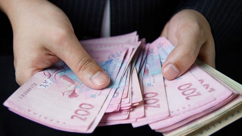 На Волині підприємець нажився на ремонті школи