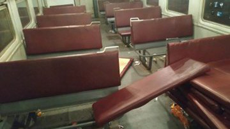 На Волині хулігани зняли та викинули через вікно потяга п’ять двомісних та шість трьохмісних сидінь