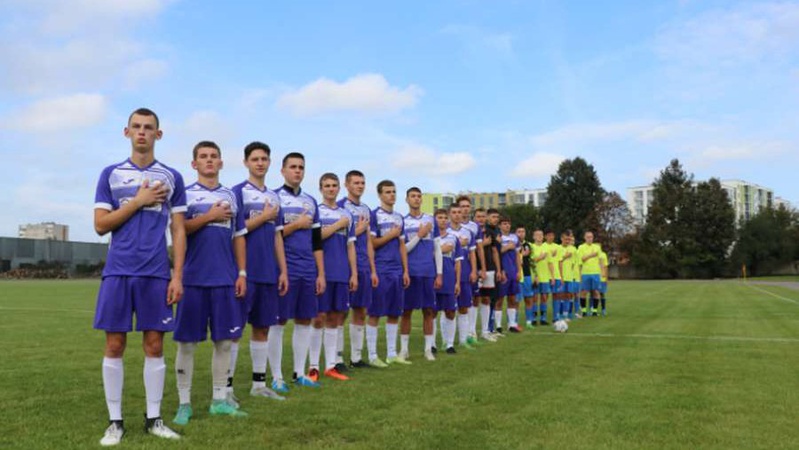 У Луцьку відкрили перше футбольне поле з автоматичним поливом