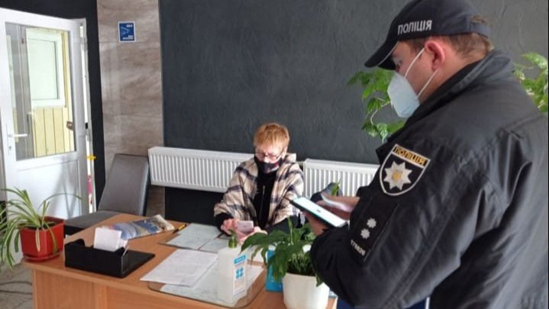 «Червона» зона: у Луцьку перевірили три спортшколи і торгівельний центр