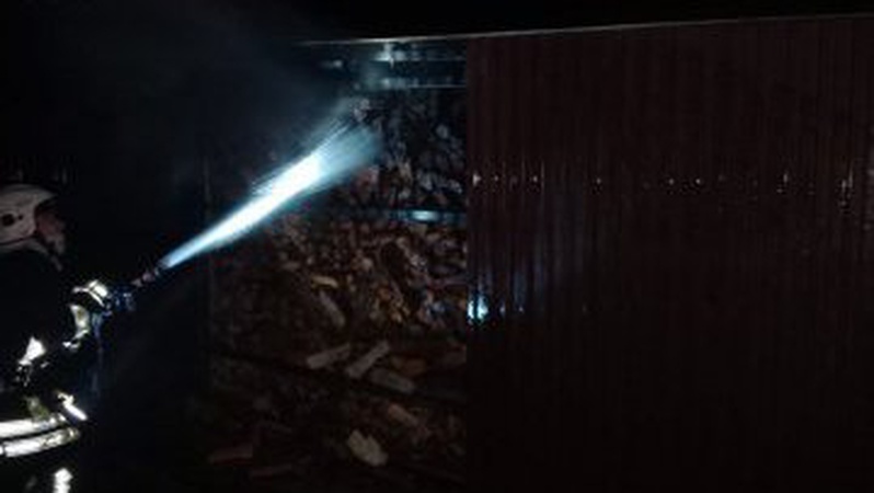 Пожежі на Волині: горіли житловий будинок, господарська будівля та дровітня