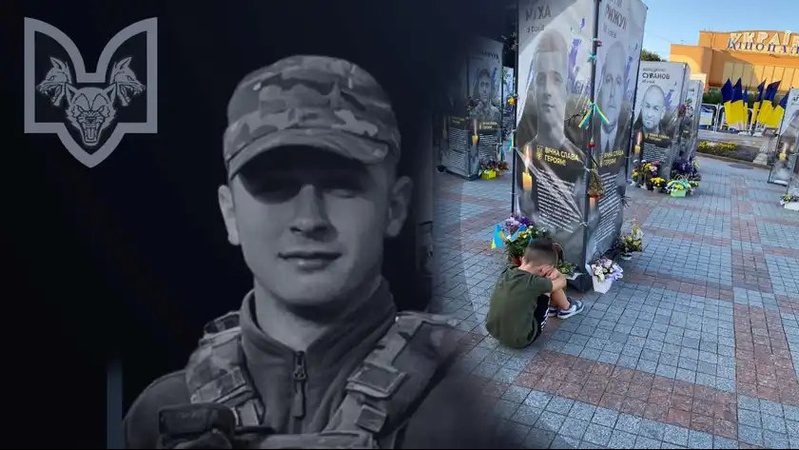 «Сидить і тихенько плаче»: мережу зворушив хлопчик, котрий прийшов до стели свого брата-героя