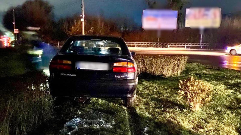 У Луцьку п’яний водій серед ночі вилетів на кільце