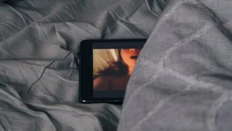 П’ять тисяч доларів за інтимні фото: хмельничанин шантажував жительку Луцька