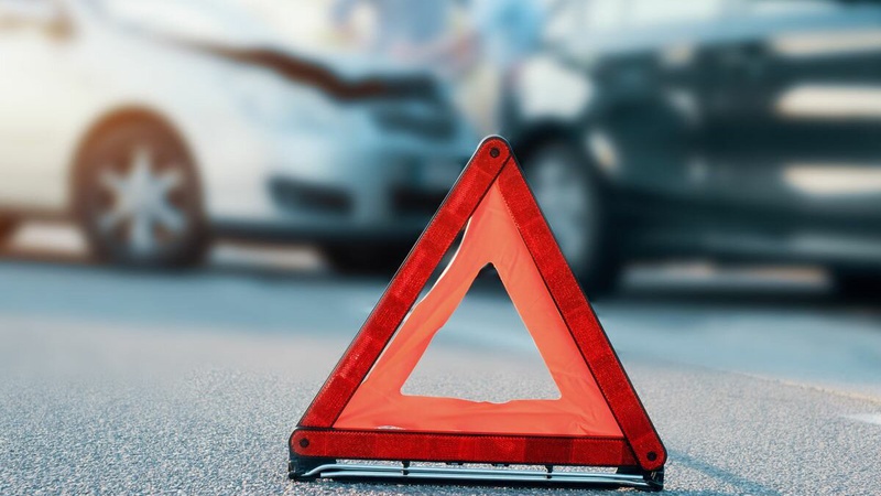 У Луцьку легковик в’їхав у тролейбус – водія оштрафували