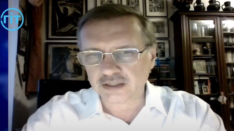 Тарас Чорновіл вважає дії рашистських головнокомандувачів абсурдними і тактично застарілими