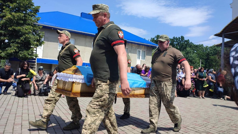 У Ківерцях попрощалися із загиблим героєм Олександром Малоголовцем