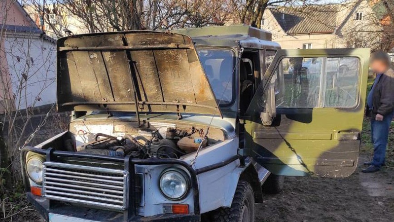 На Волині 19-річний хлопець викрав автомобіль й після повернення забрав з собою речі власника