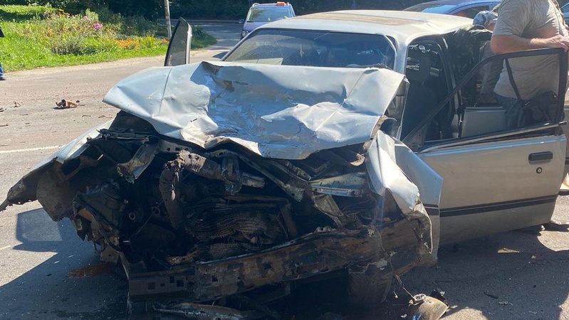 У Ківерцях «Опель» на зустрічній лоб в лоб врізався у позашляховик. ФОТО