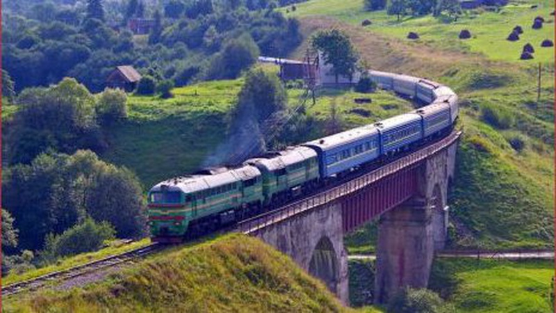 Окупанти можуть планувати обстріл мостів на заході України, – Центр протидії дезінформації