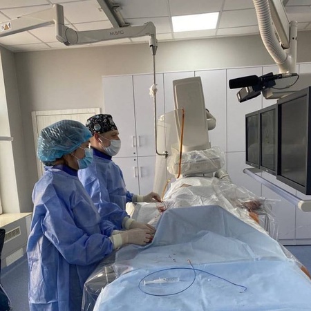 Волинські хірурги врятували пацієнта-курця від ампутації ніг