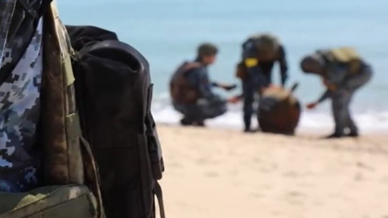 На берег Одещини вимило якірні російські міни. ВІДЕО