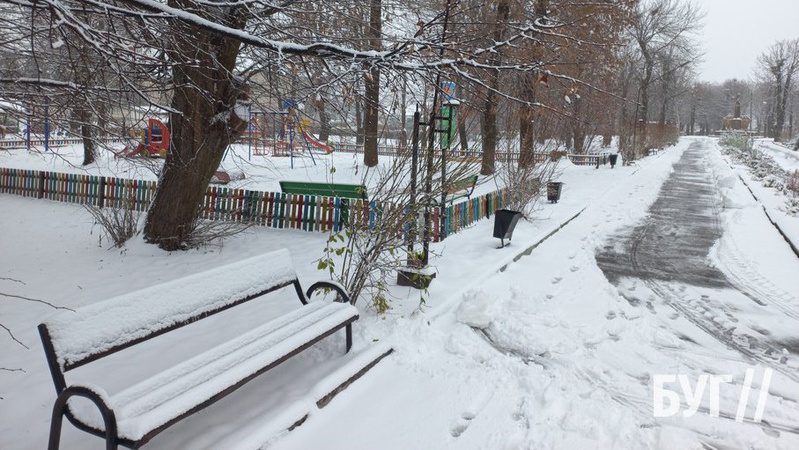 Волинське селище засипало снігом. ФОТОРЕПОРТАЖ
