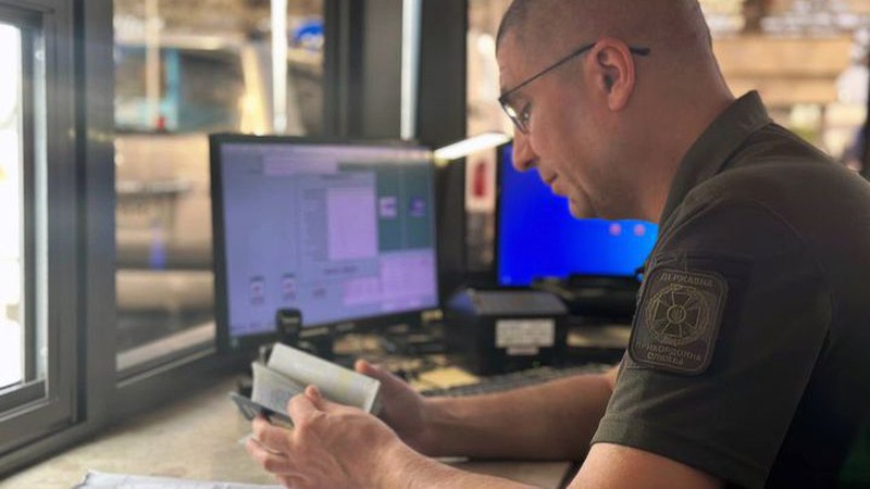 Більше сотні «липових» документів виявили за пів року прикордонники на Волині