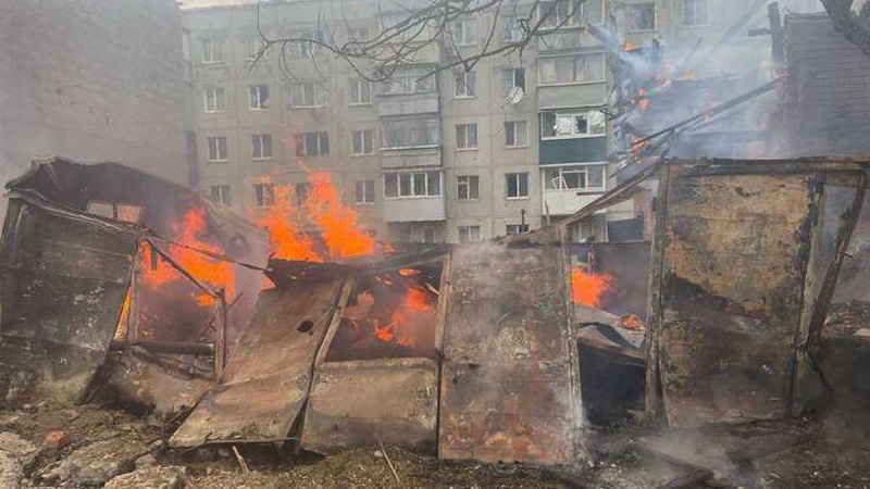 На Сумщині було під сотню артилерійських «прильотів», поліцейські підірвалися на міні: як минула ніч у регіонах