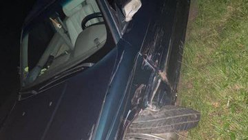 Нічна ДТП на Волині: у BMW розірвало колесо