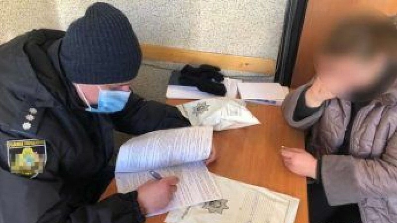 На Волині переселенка з Донеччини «освячувала» пенсіонерці гроші і вкрала 46 тисяч гривень