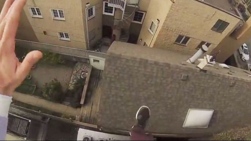 На Волині підліток задля ефектного відео стрибнув з будівлі і травмувався