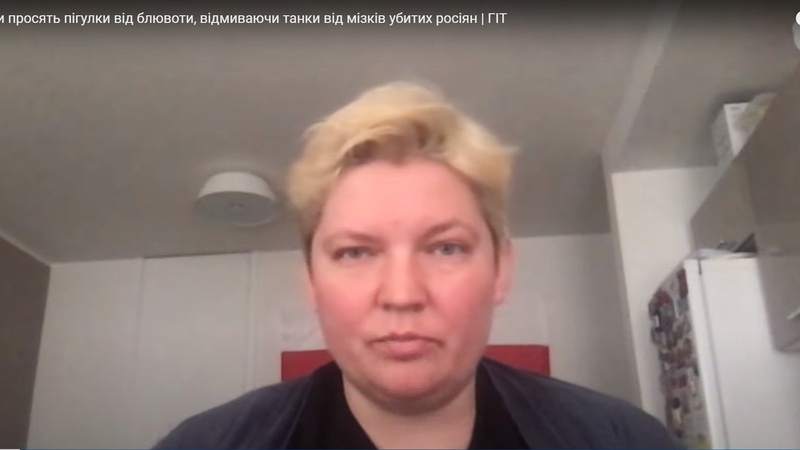 Білоруські солдати відмивають танки від мізків убитих росіян