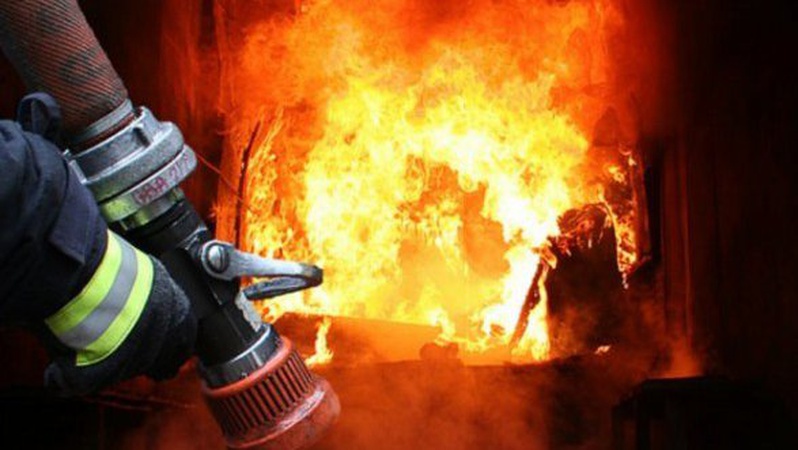 На Волині рятувальники ліквідували дві пожежі, в одній з яких горів автомобіль