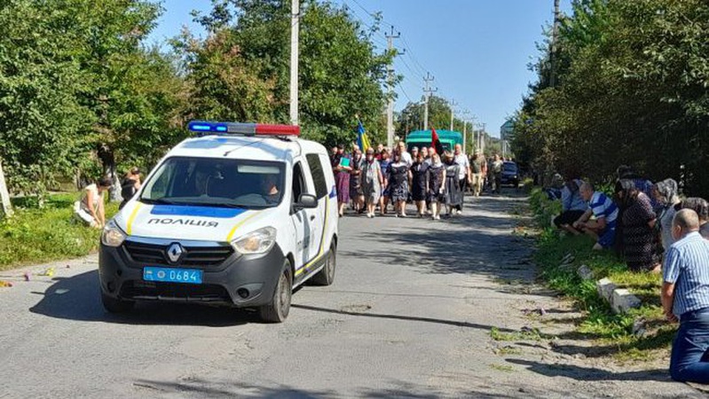 На Волині попрощалися з Героєм Тарасом Грицюком. ФОТО