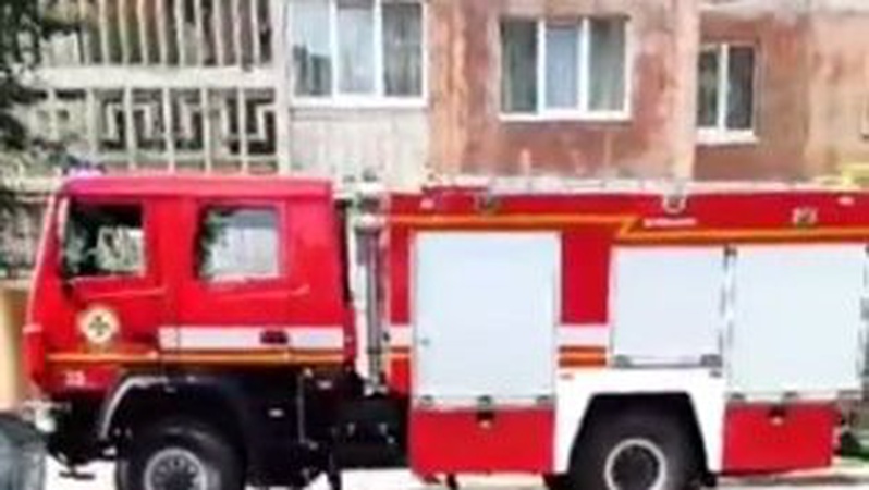 У Луцьку в одній із дев’ятиповерхівок «горів» невідомий предмет