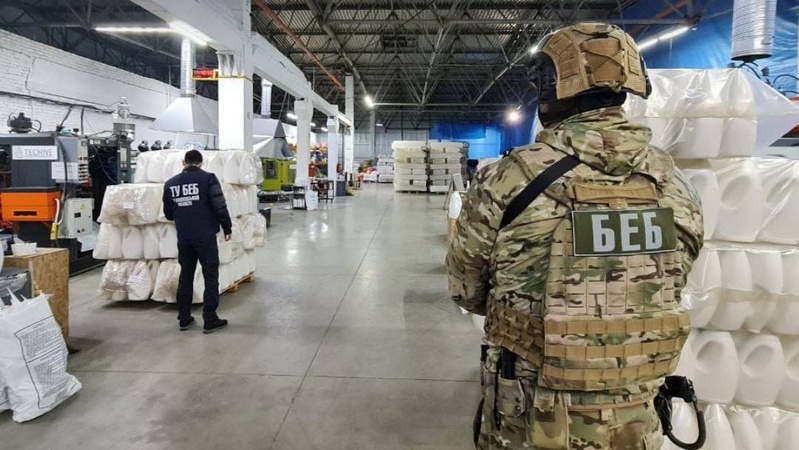 На Волині підробляли продукцію відомих іноземних брендів