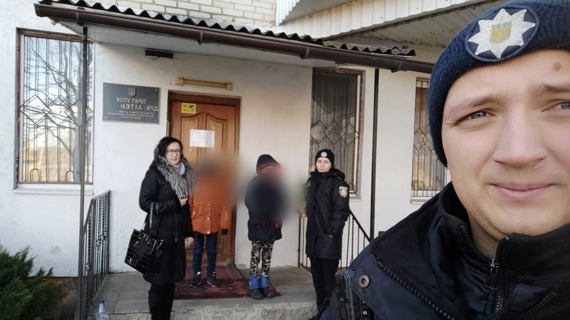 У горе-матері з Волині забрали двох дітей