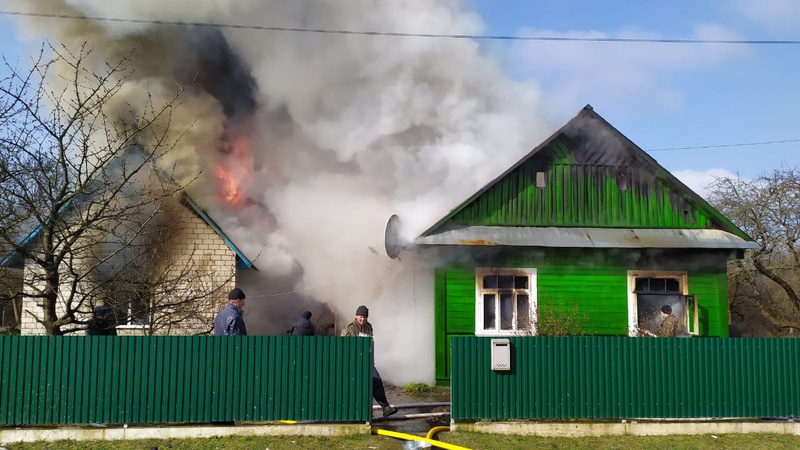 У селі на Волині горіли будинок та літня кухня