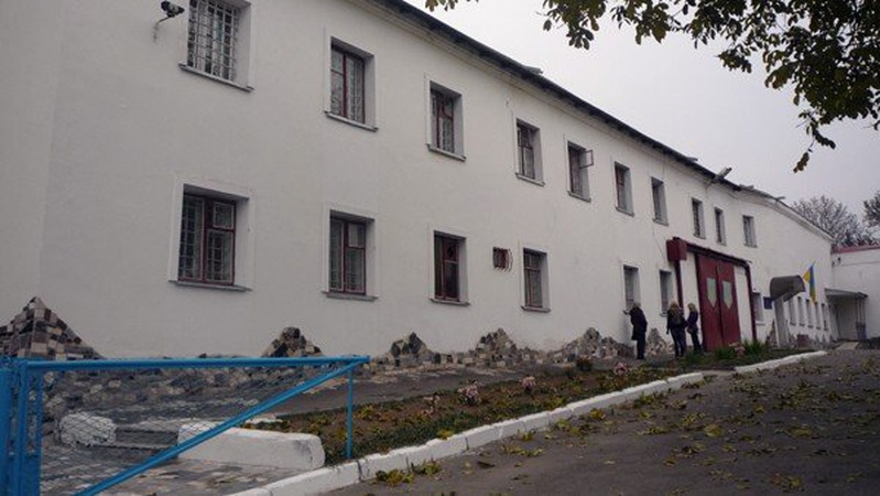 У Луцькому СІЗО в посилці знайшли невідому речовину. ФОТО