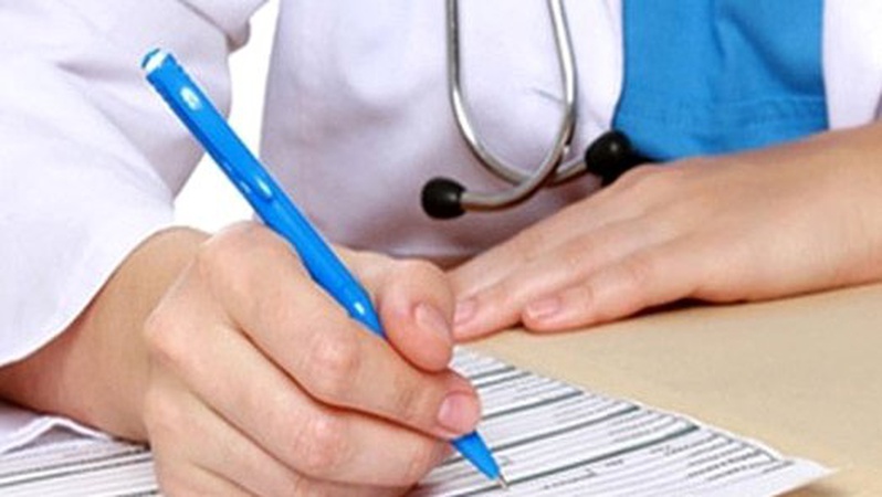 За підробку ковід-довідок хочуть звільняти медичних керівників, – МОЗ