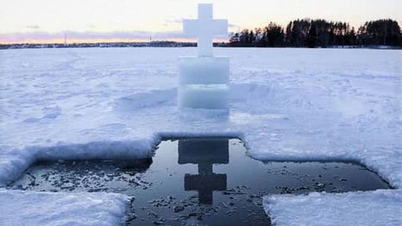 Купання на Водохреще: лікарка-терапевтка розповіла, як правильно підготувати організм