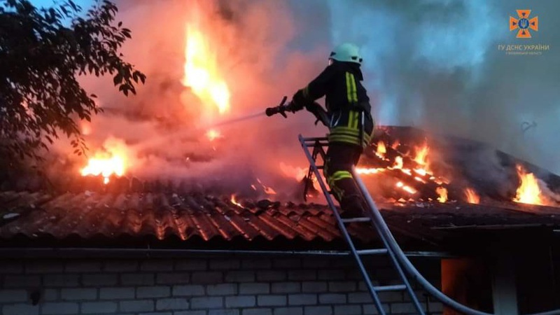За минулу добу ліквідували дві пожежі, одна через удар блискавки