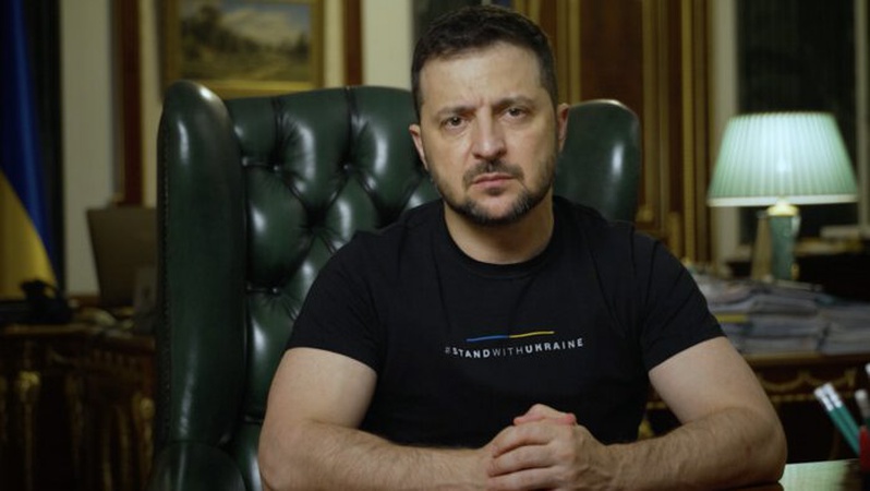 Зеленський закликає росіян виходити на акції протестів