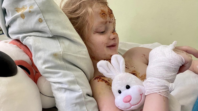 Батько дістав з-під завалів: історія порятунку 6-річної дитини